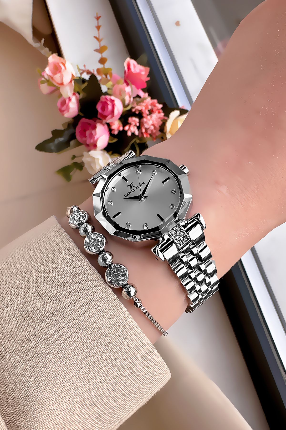 Daniel Klein Kadın Kol Saati 3 Atm Su Geçirmez Gümüş Renk Çelik Kordon + Bileklik Elg599 - Görsel 6