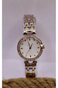 Şah-Mat Çerçevesi Taş Detaylı Klasik Kadın Kol Saati Şah-114