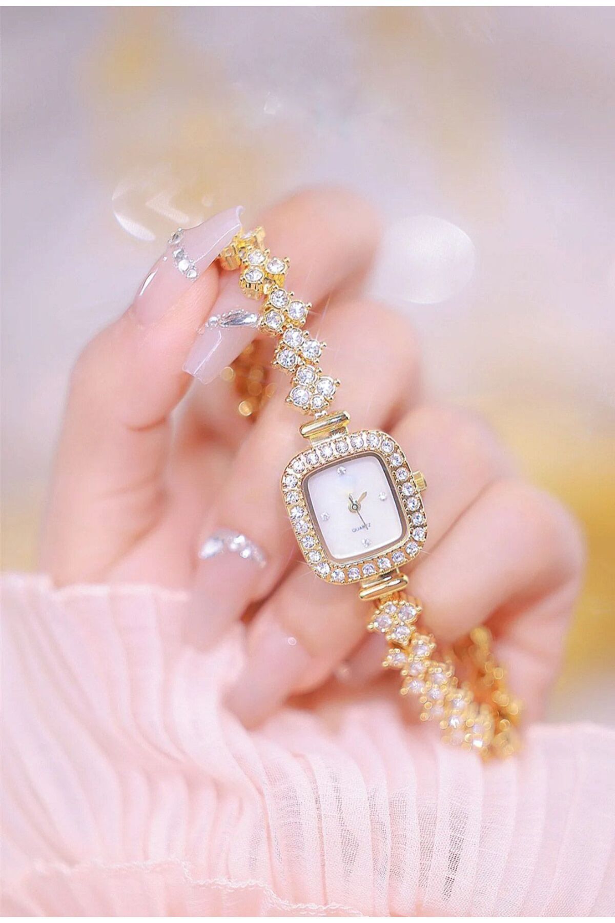 DARK BLANC Gold Renk Kare Vintage Taşlı Kol Saati