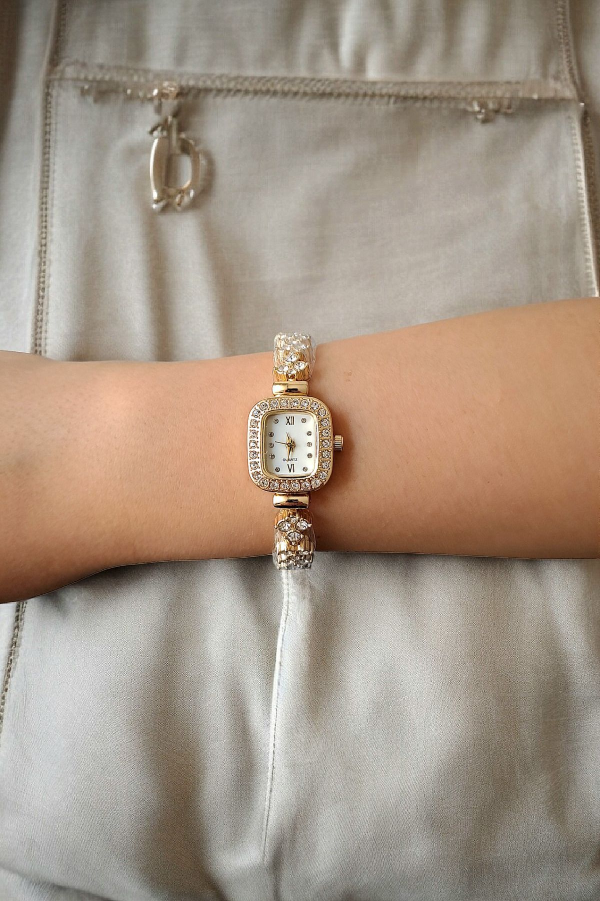 DARK BLANC Gold Renk Kare Vintage Taşlı Kol Saati - Görsel 2