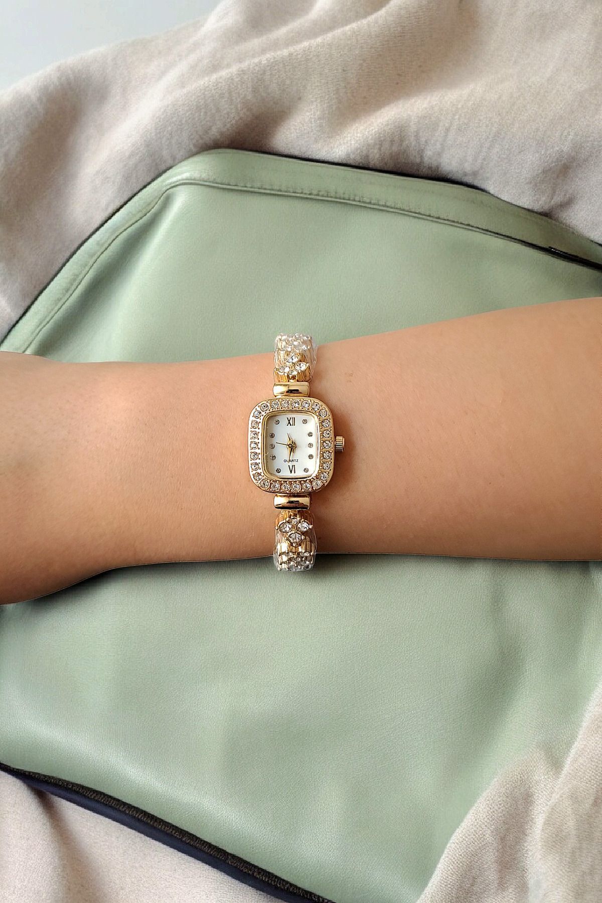 DARK BLANC Gold Renk Kare Vintage Taşlı Kol Saati - Görsel 3