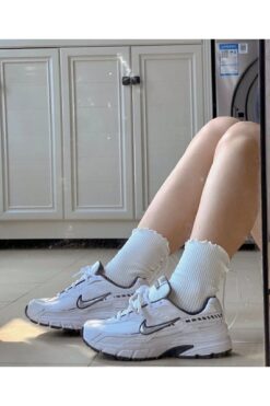 Nike FQ6873-101 INITIATOR UNISEX YÜRÜYÜŞ KOŞU AYAKKABISI