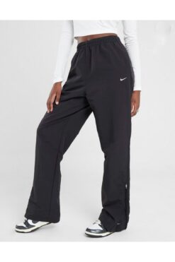 Nike Sportswear Essentials UV High-Waisted Open-Hem Zip Kadın Eşofman Altı