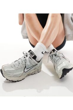 Nike Zoom Vomero 5 Kadın Spor Ayakkabı