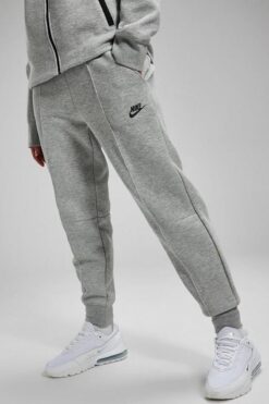 Nike Sportswear Tech Fleece Standart Fit Mid Rise Jogger Gray Kadın Eşofman Altı Gri