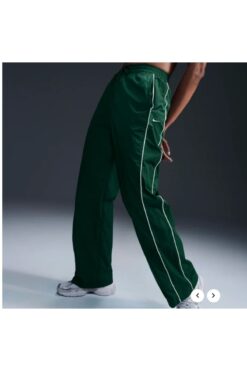 Nike Sportswear Windrunner High-Waisted Woven Open-Hem Kadın Eşofman Altı Yousports