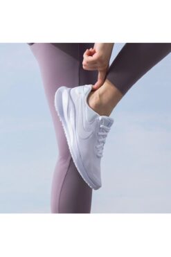 Nike Revolution 7 Kadın Beyaz Yürüyüş Ayakkabısı Sportie