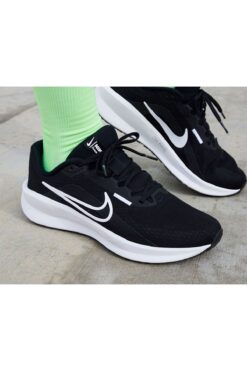 Nike FD6476 Kadın Siyah Yürüyüş, Koşu ve Spor Ayakkabısı
