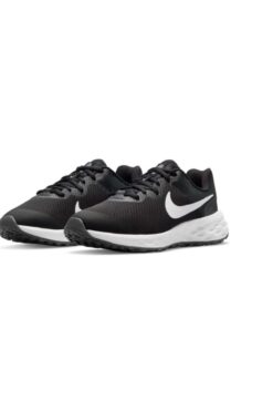 Nike Revoluation 6