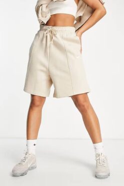 Nike Sportswear Essentials Collection Fleece High Rise Loose Fit Short Kadın Yüksek Bel Bol Kesim Pa