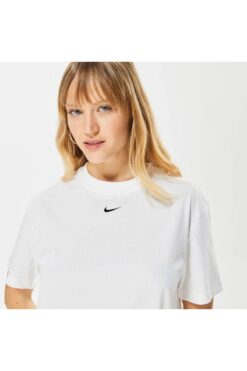 Nike Sportswear Essential Kısa Kollu Kadın Spor Tişört DV7882-100