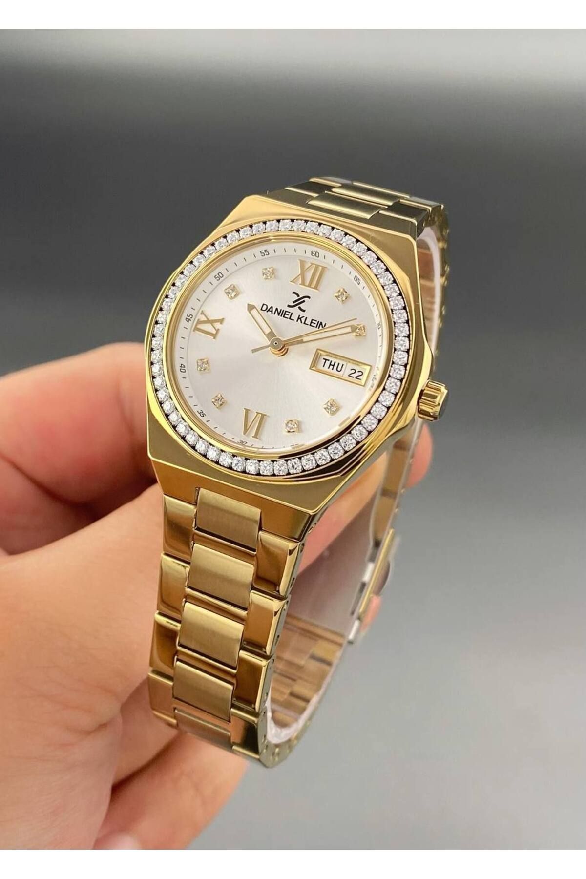 Daniel Klein Kadın Kol Saati Çelik Kordon 3 Atm Su Geçirmez Altın Renk