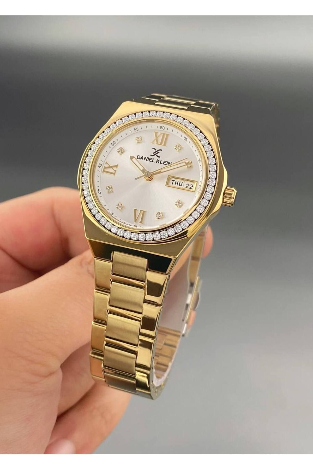 Daniel Klein Kadın Kol Saati Çelik Kordon 3 Atm Su Geçirmez Altın Renk - Görsel 2