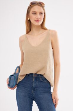 armonika Kadın Açık Bej Keten Görünümlü Askılı Bluz ARM-24Y001064