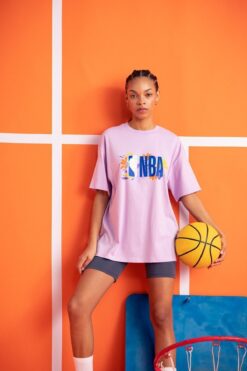 DeFacto Fit Nba Lisanslı Oversize Fit Bisiklet Yaka Kısa Kollu %100 Pamuk Tişört A4120ax23sm