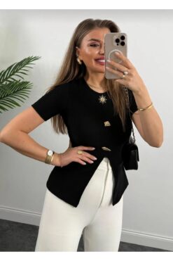 Butik Beyza Güneş Düğme Detaylı Flato Cepli Bluz
