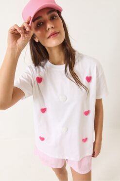Bianco Lucci Kadın Süzene Küçük Kalp Nakışlı Kısa Kollu T-Shirt 60602026