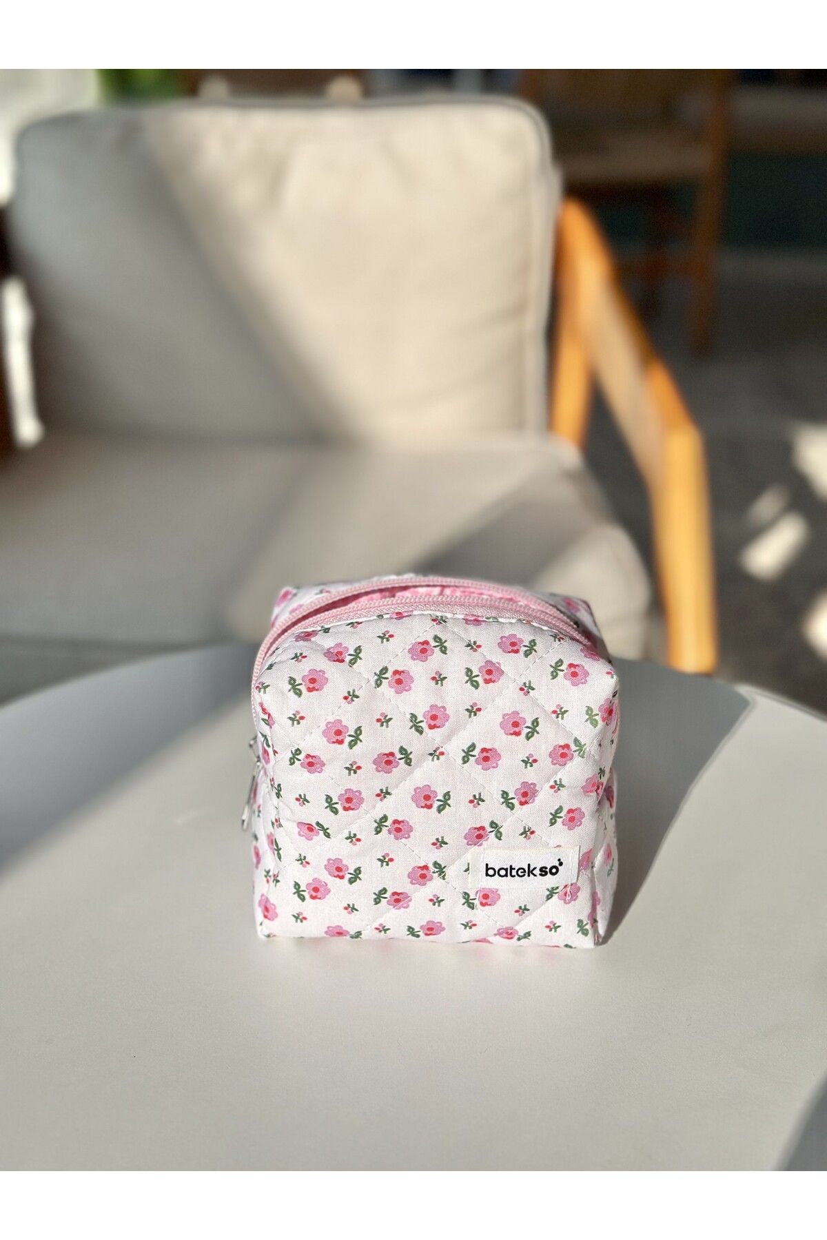 Batekso Minik Pembe Çiçek Desenli Makyaj Çantası - Küçük Boy - Görsel 2