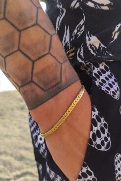 The Collection Unisex Urban Kararmaz Gold Çelik Bileklik