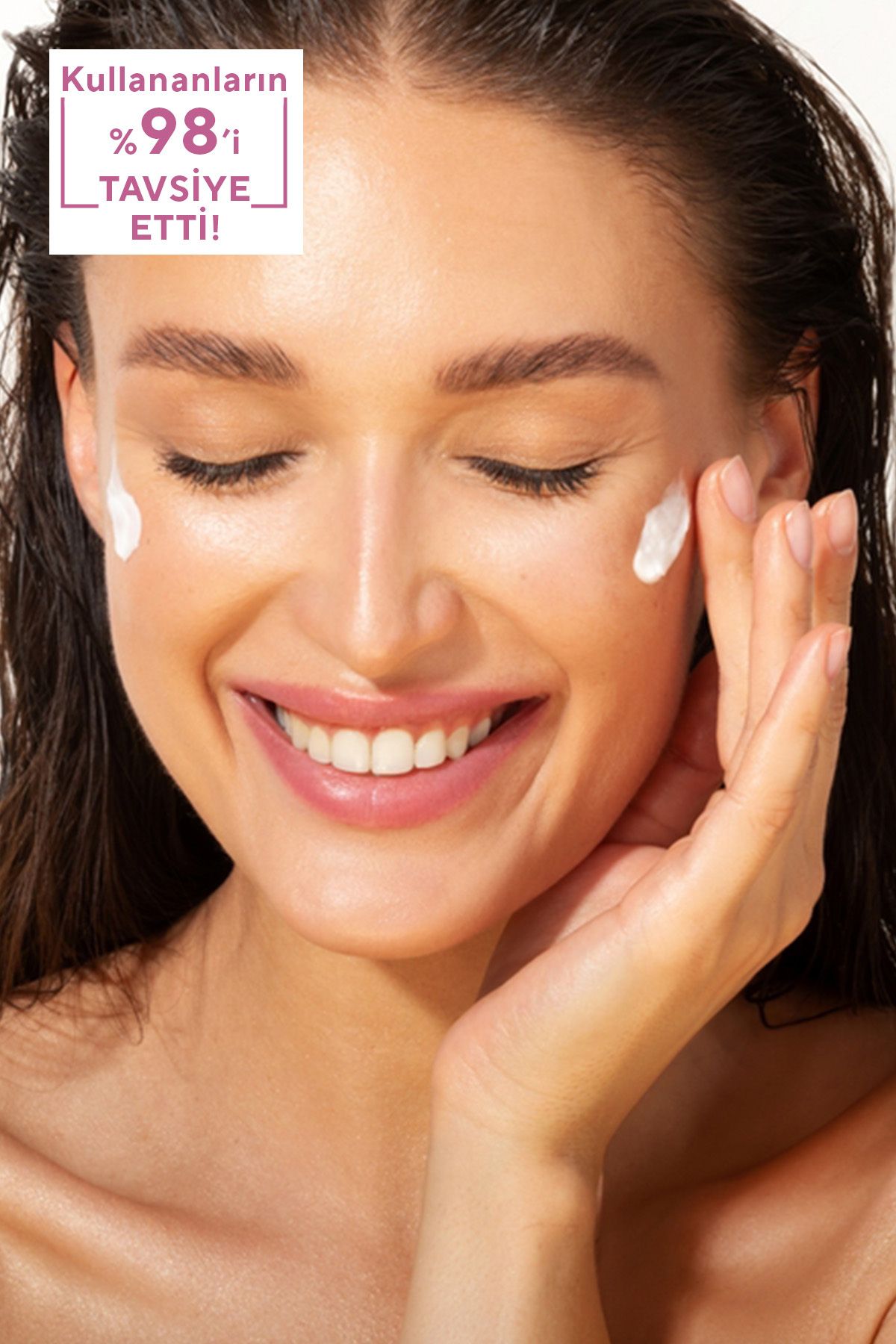 Mypia Cosmetics Leke Karşıtı Ton Eşitleyici SPF 50+ Glutatyon & Hyaluronik Asit Etkili Pembe Renkli Güneş Kremi 50ml - Görsel 2