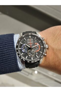 Seiko Siyah Kadran Takvimli 10 Atm Su Geçirmez Erkek Kol Saati