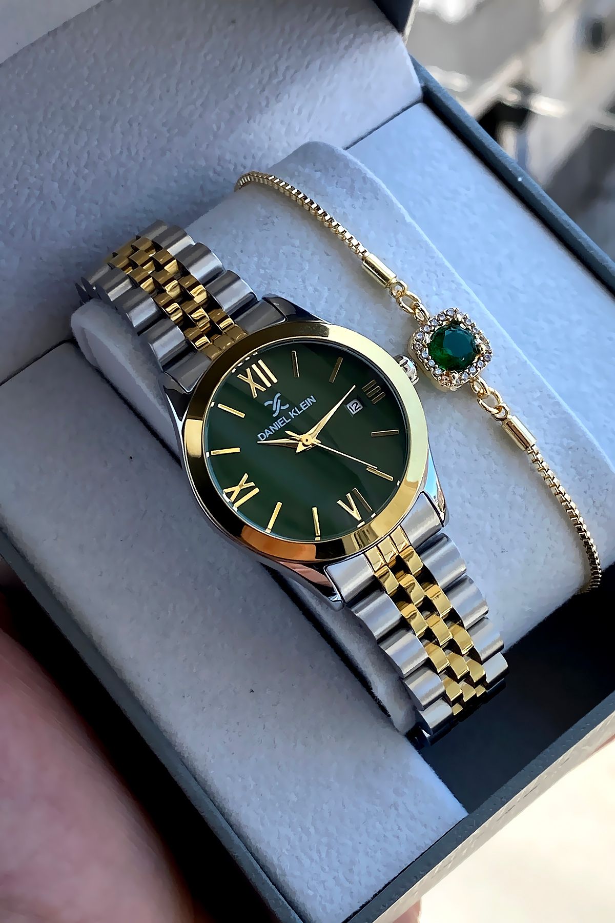 Daniel Klein %100 Orijinal Altın Gümüş Kordon Yeşil Kadran Kadın Kol Saati Bileklik Hediyeli - Görsel 2