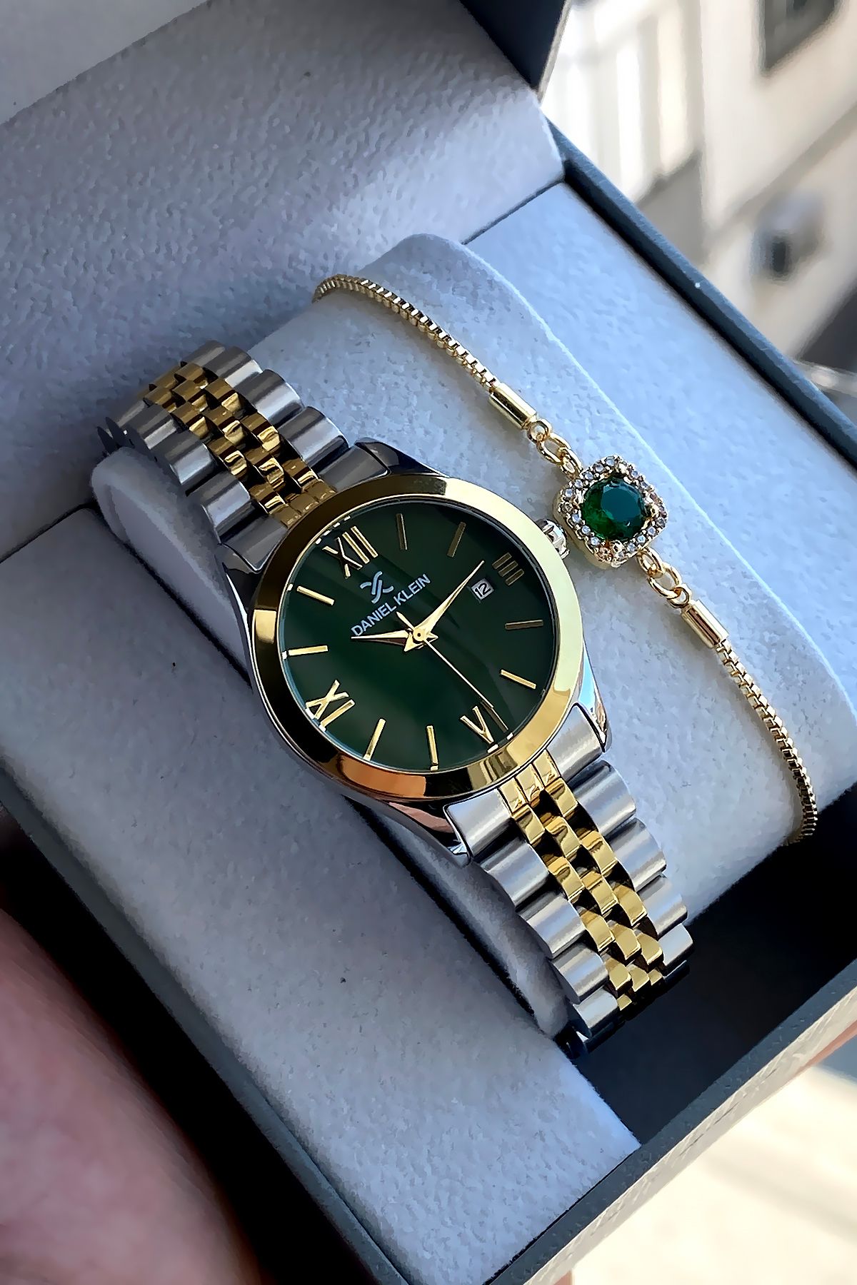 Daniel Klein %100 Orijinal Altın Gümüş Kordon Yeşil Kadran Kadın Kol Saati Bileklik Hediyeli - Görsel 4
