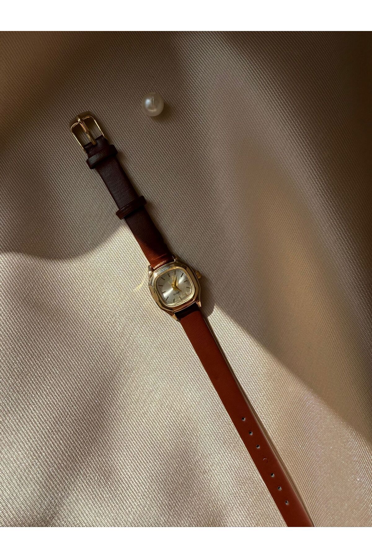 rubsey Retro Minimal Deri Kordon Vintage Kadın Kol Saati - Görsel 3