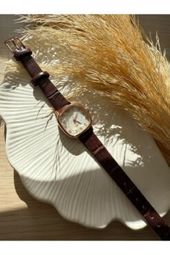 rubsey Retro Minimal Deri Kordon Vintage Kadın Kol Saati