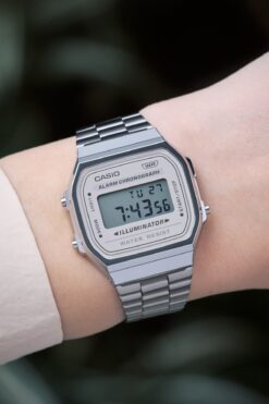 Casio Unisex Retro Kol Saati A168wa-8aydf (2 Yıl Türkiye Distribütörü Ersa Saat Garantilidir)