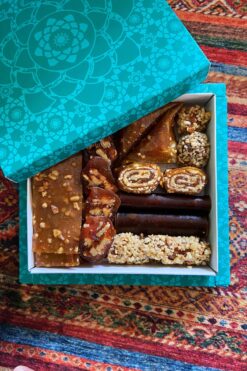 Bİrsalkım Pestİl & Köme Gümüşhane Köme Muska Sarma Pestil Tatlısı 0.5 Kg (Hediyelik Özel Kutusun'da)