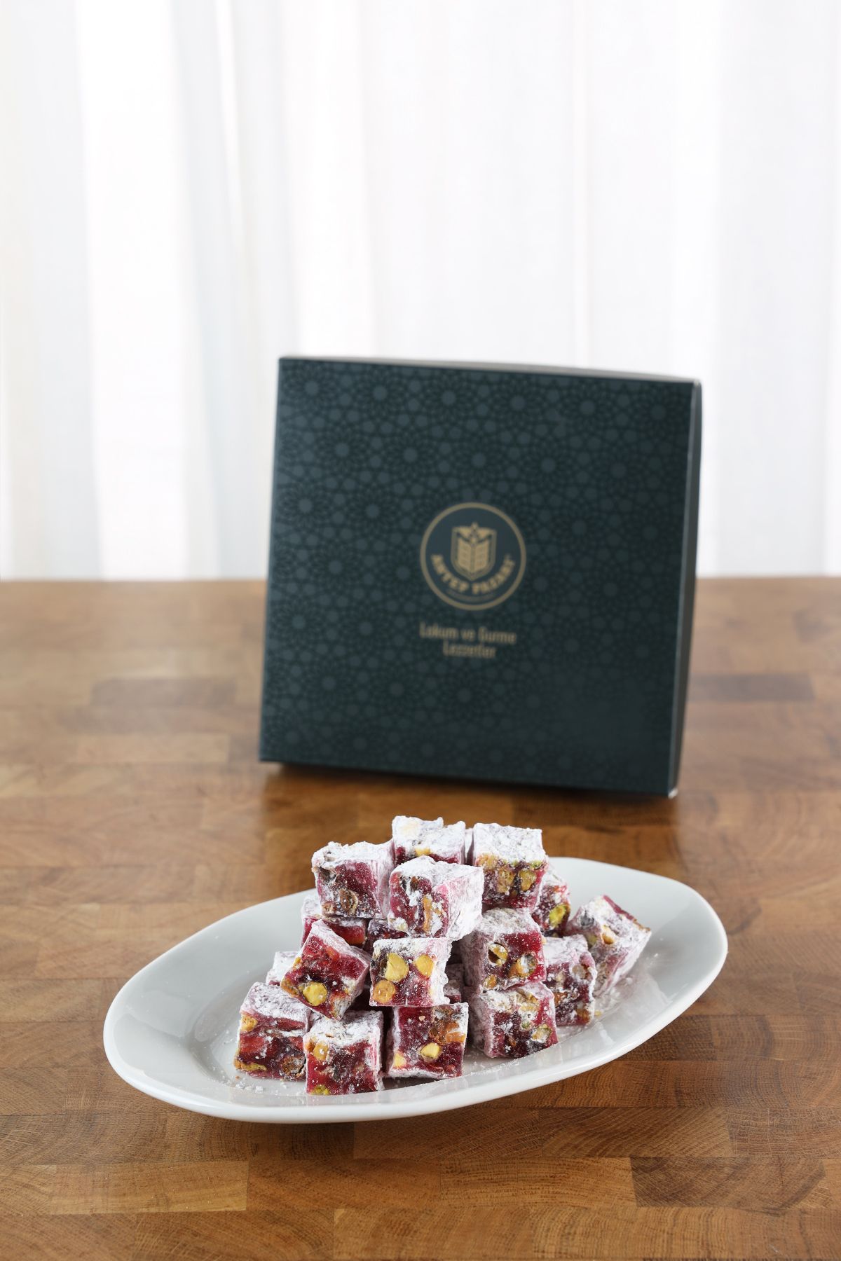 Antep Pazarı Narlı Antep Fıstıklı Çifte Kavrulmuş Duble Lokum-270 gr - Görsel 2