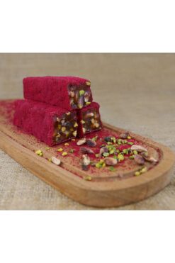 ALİBABA GIDA Kırmızı Velvet Kaplı Bal Aromalı Antep Fıstıklı Lokum 1 kg