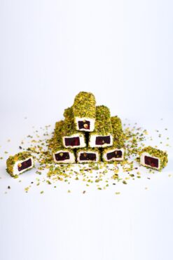 LOKUMCU MEHMET EFENDİ Tatlı bir hikaye Pirinç Antep Fıstıklı Vanilyalı Narlı Antep Fıstıklı Sarma Lokum 500 Gr