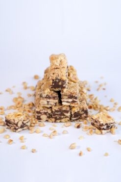 LOKUMCU MEHMET EFENDİ Tatlı bir hikaye Fındıklı Çikolatalı Baklava Lokum 500 Gr