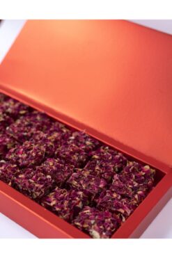 Rumeli Lokumcusu Gül Yapraklı Fındıklı Lokum 1000gr