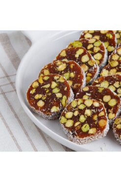 BULUTLAR KURUYEMİŞ Bol Antep Fıstıklı Cezerye (kg) 1000 Gr