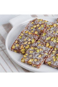 BULUTLAR KURUYEMİŞ Antep Fıstıklı Yaprak Cezerye (kg) 1000 Gr