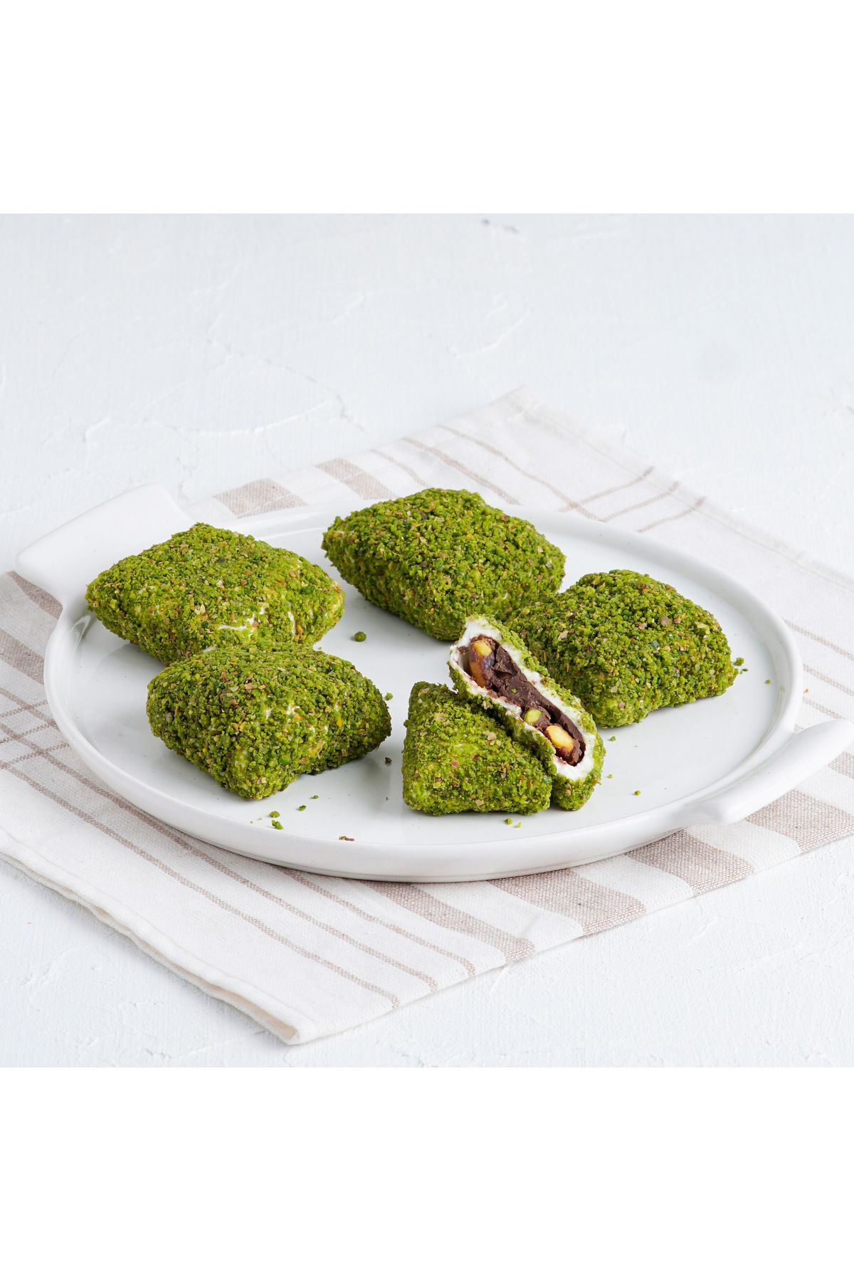 BULUTLAR KURUYEMİŞ Paşa Bohça Lokum (KG) 1000 gr