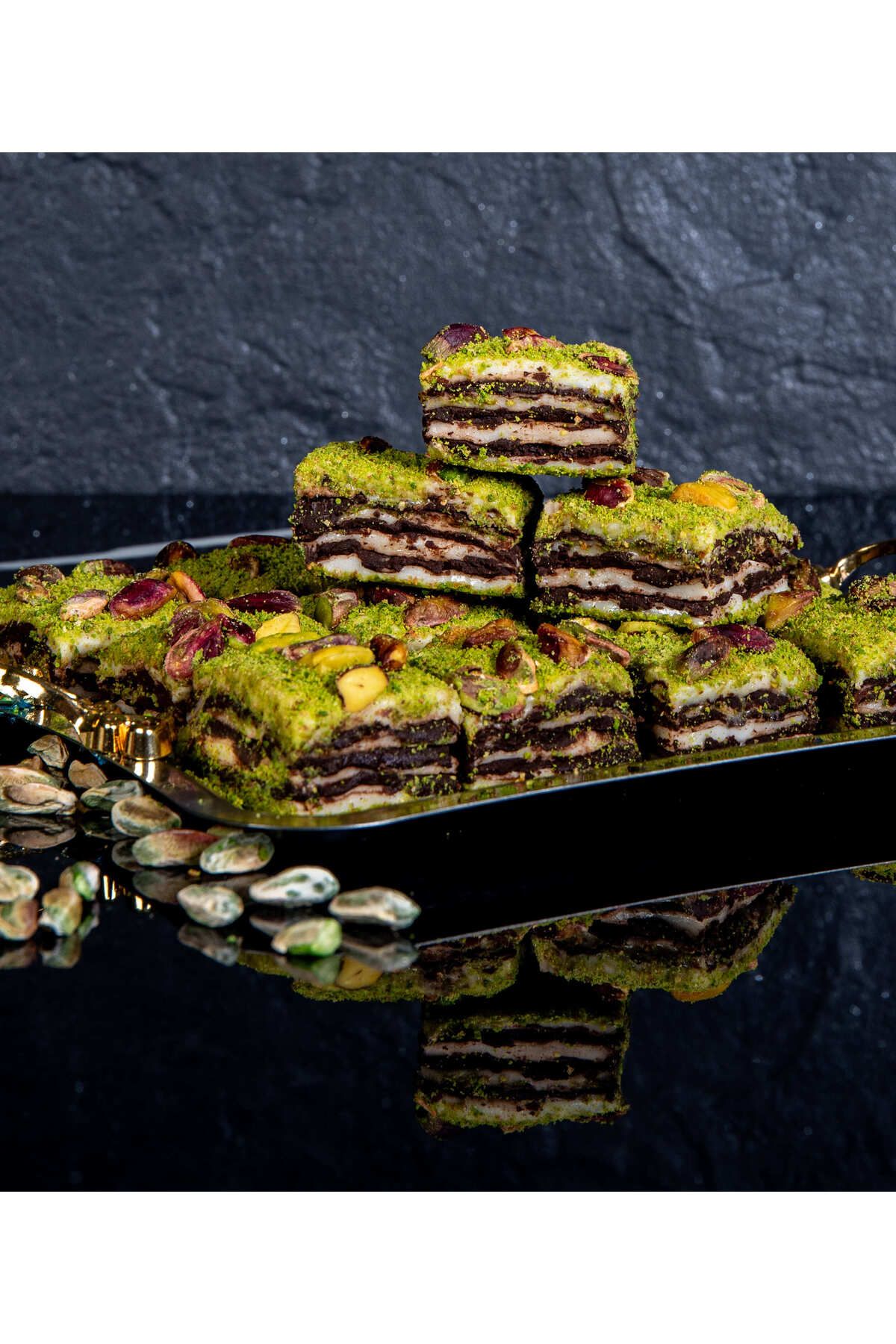 ANTEP FABRİKASI Antep Fıstıklı ve Çikolatalı Katmer Lokum 1 Kg