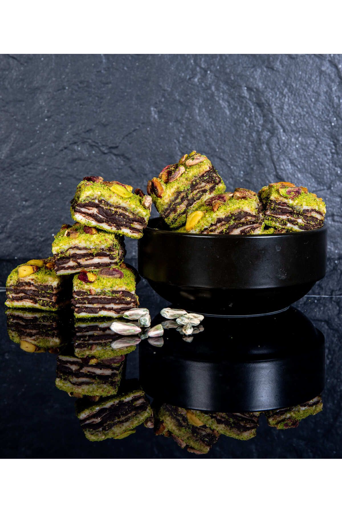 ANTEP FABRİKASI Antep Fıstıklı ve Çikolatalı Katmer Lokum 1 Kg - Görsel 2