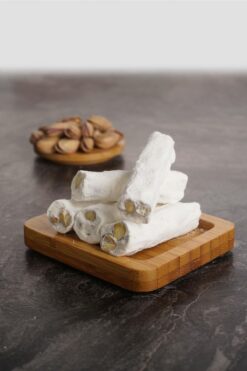 BULUTLAR KURUYEMİŞ Antep Fıstıklı Sütlü Fitil Lokum (kg) 2000 Gr