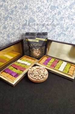 Kutluhan 2 Kutu Karışık Baklava Lokum Alana 500 g Karışık Lüks Kuruyemiş Hediye!