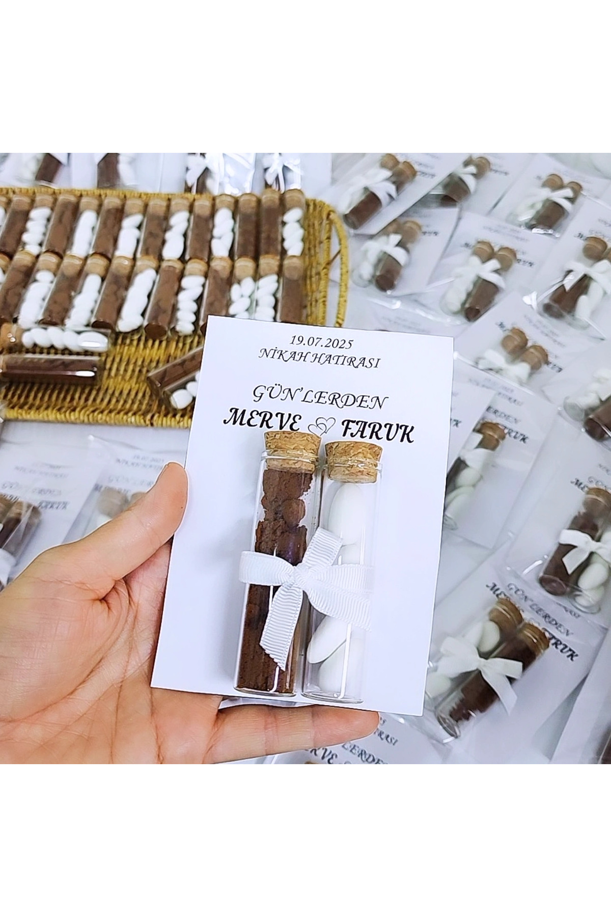 Hediye Atölyem 10 lu kart tasarım Cam fanus ikili gerçek badem şekeri ve taze çekilmiş Türk kahvesi