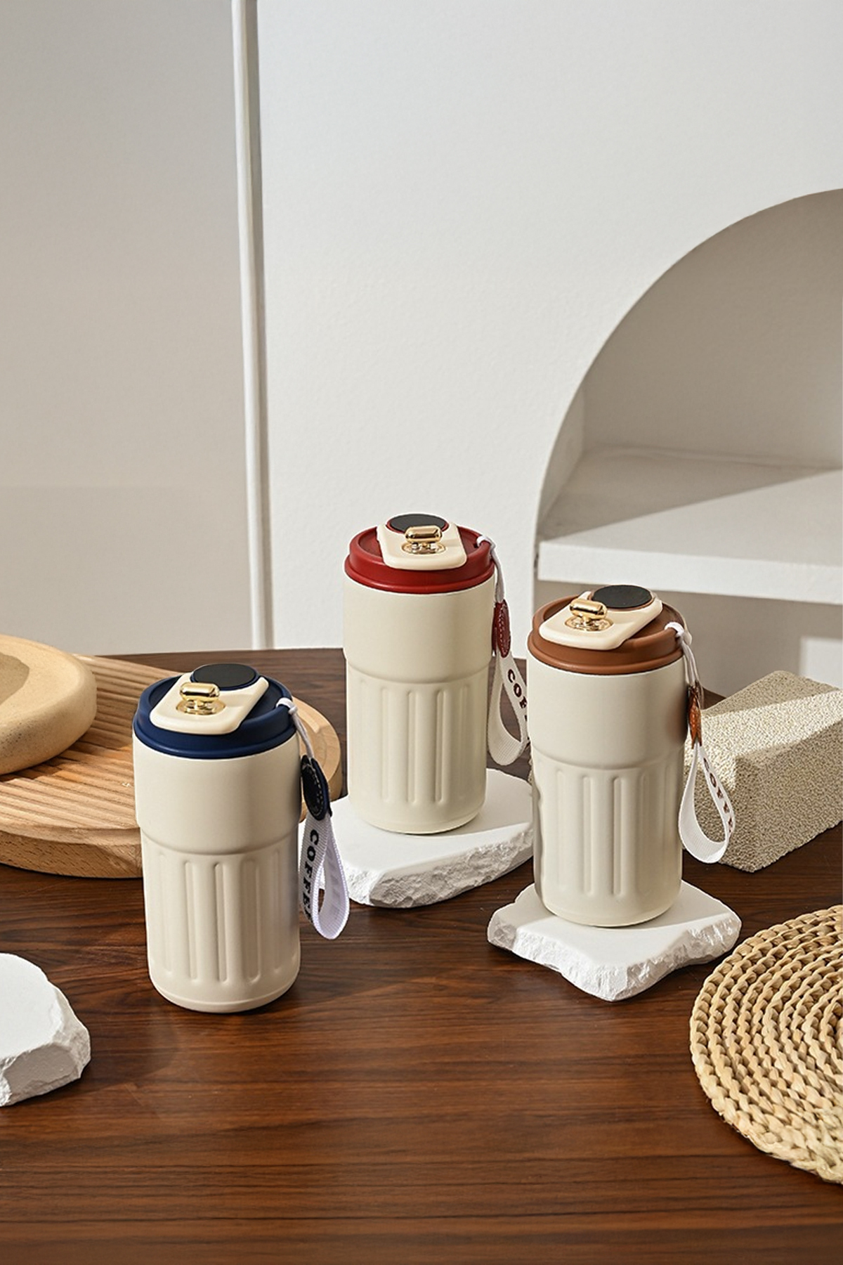 Vadi Dijital Sıcaklık Göstergeli Paslanmaz Çelik Isı Yalırımlı Termos Kupa 400 ml - Görsel 2