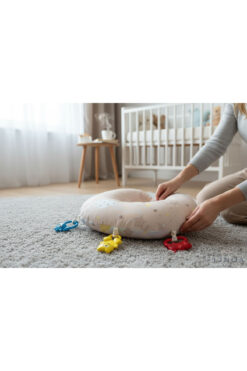 LinoaBaby Tummy Time Emzirme Yastığı Minderi + Oyuncak Hediyeli