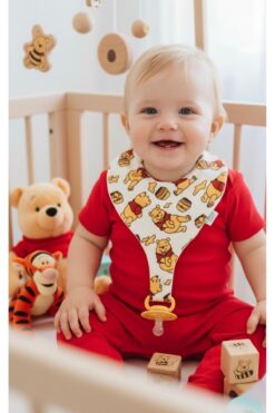 Lumos Trade Emzik Tutucu Mama Önlüğü - Winnie The Pooh Desenli %100 Pamuk Kumaş Emzik Askısı