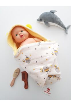 ilkimbebe Balinalı Büyük Ponponlu Müslin Çift Taraflı Kundak Bebek Havlusu 80x80cm