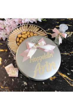 Bebek Çikolatası Aynalı Kutuda 50 Adet Pembe-krem Kurdeleli Kız -gold Fiyonk Model Pleksi