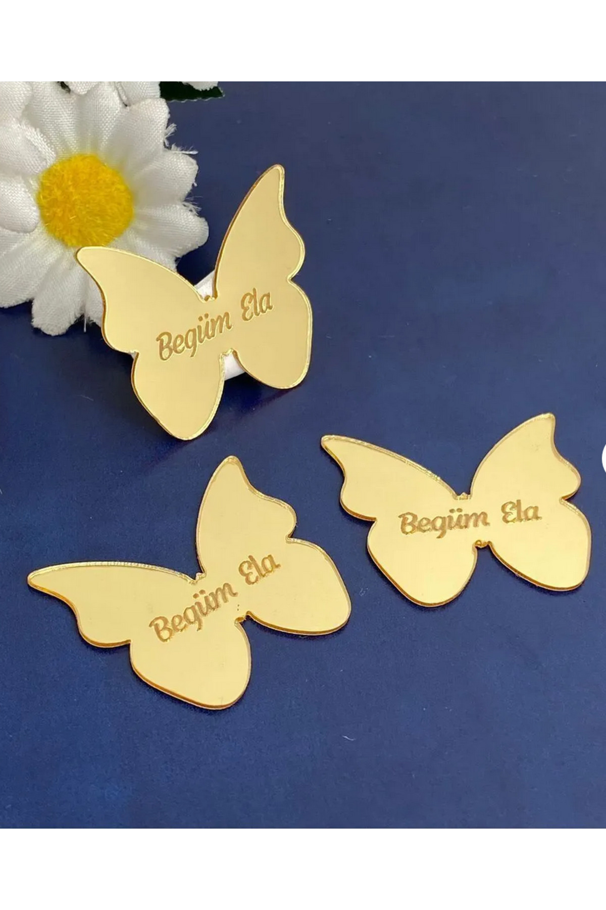 estölye Kelebek Model - Altın Renk Pleksi Yapışkanlı Bebek Hediyelik - 50 Adet - Görsel 3